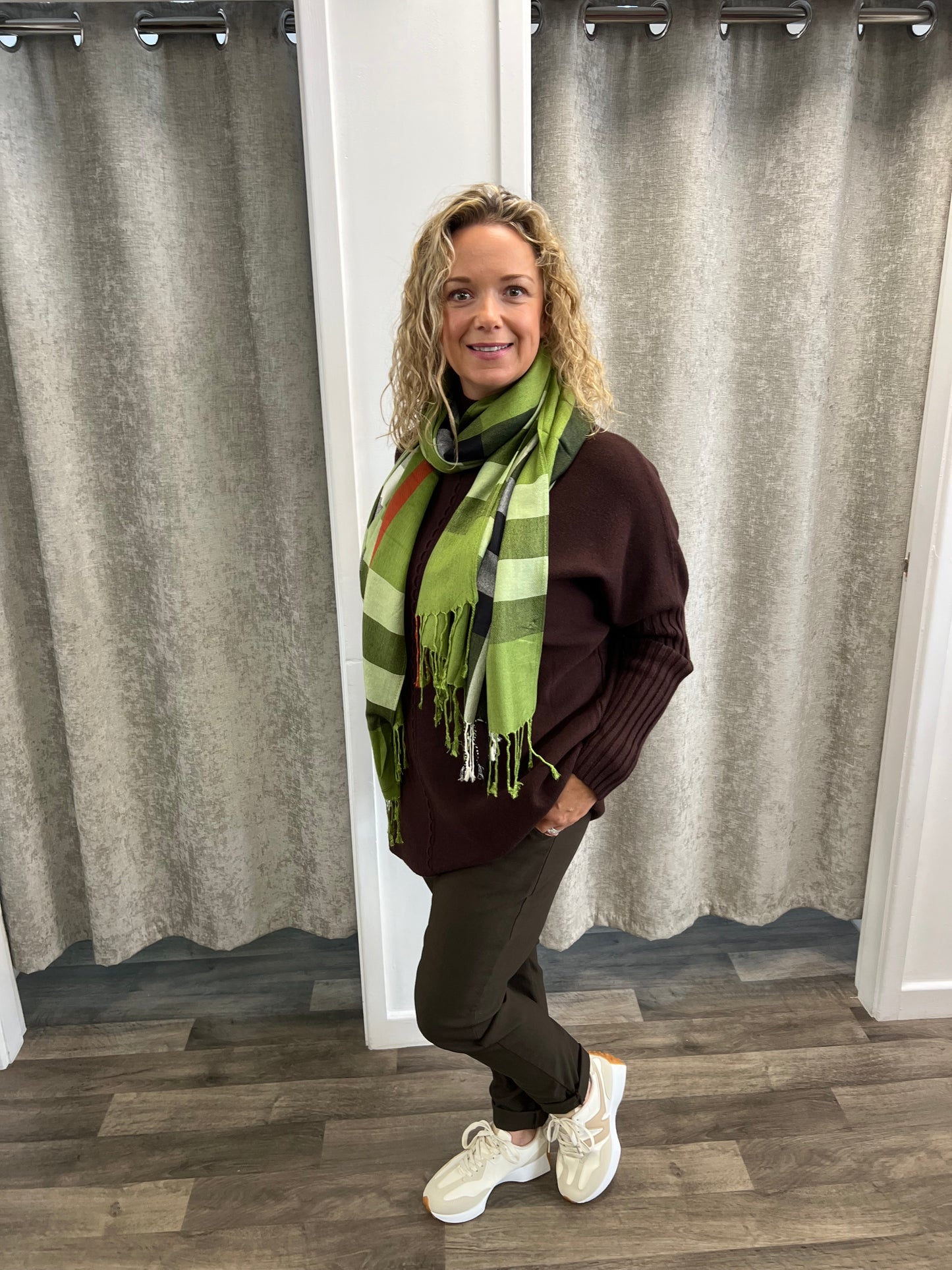 V Neck Box Knit